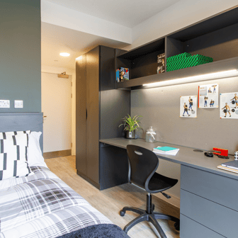 Standard En Suite - Image 3
